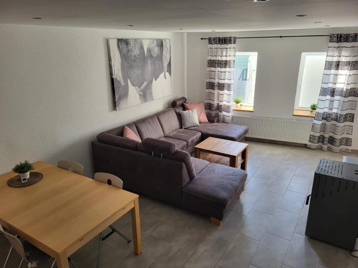 Ferienhaus Budenheim ภายนอก รูปภาพ