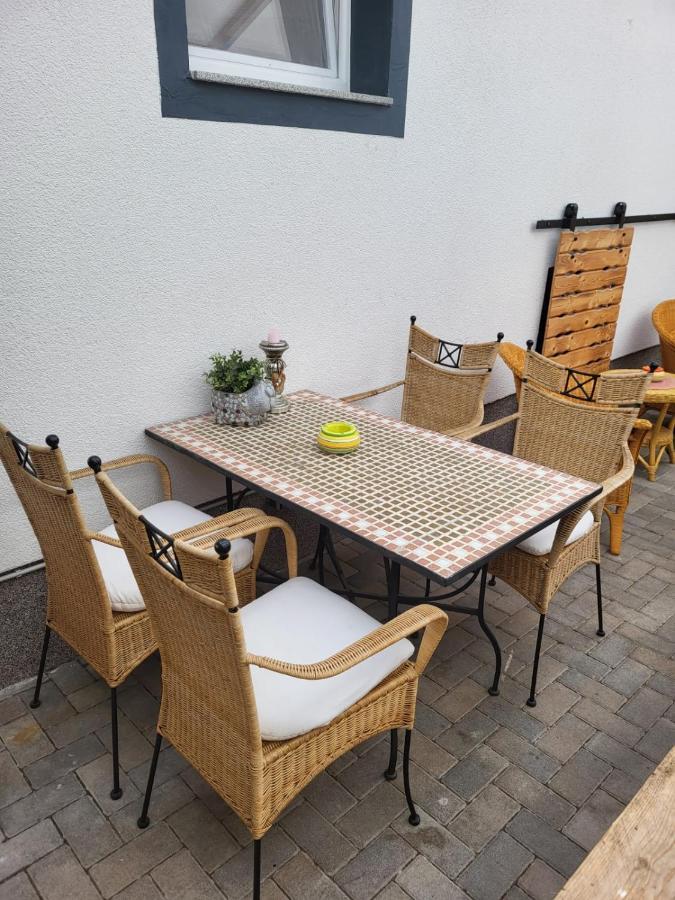 Ferienhaus Budenheim ภายนอก รูปภาพ